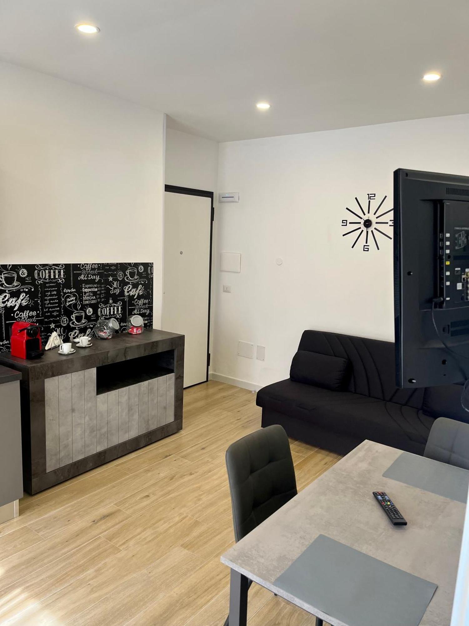 Solemar Apartments Kennedy Альгеро Экстерьер фото