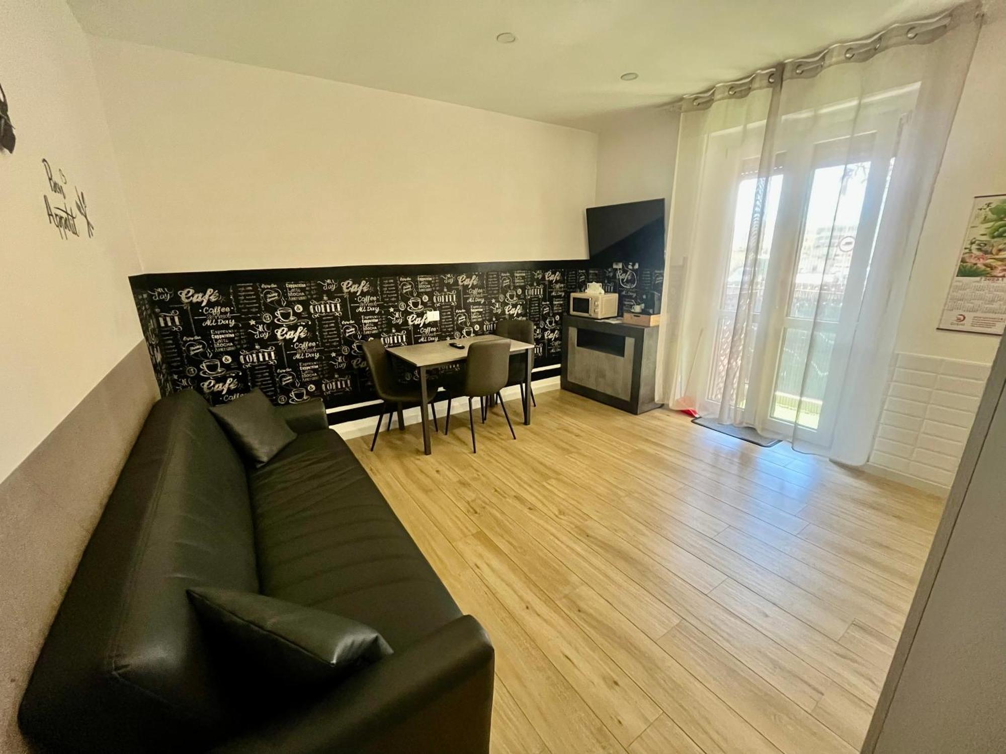 Solemar Apartments Kennedy Альгеро Экстерьер фото